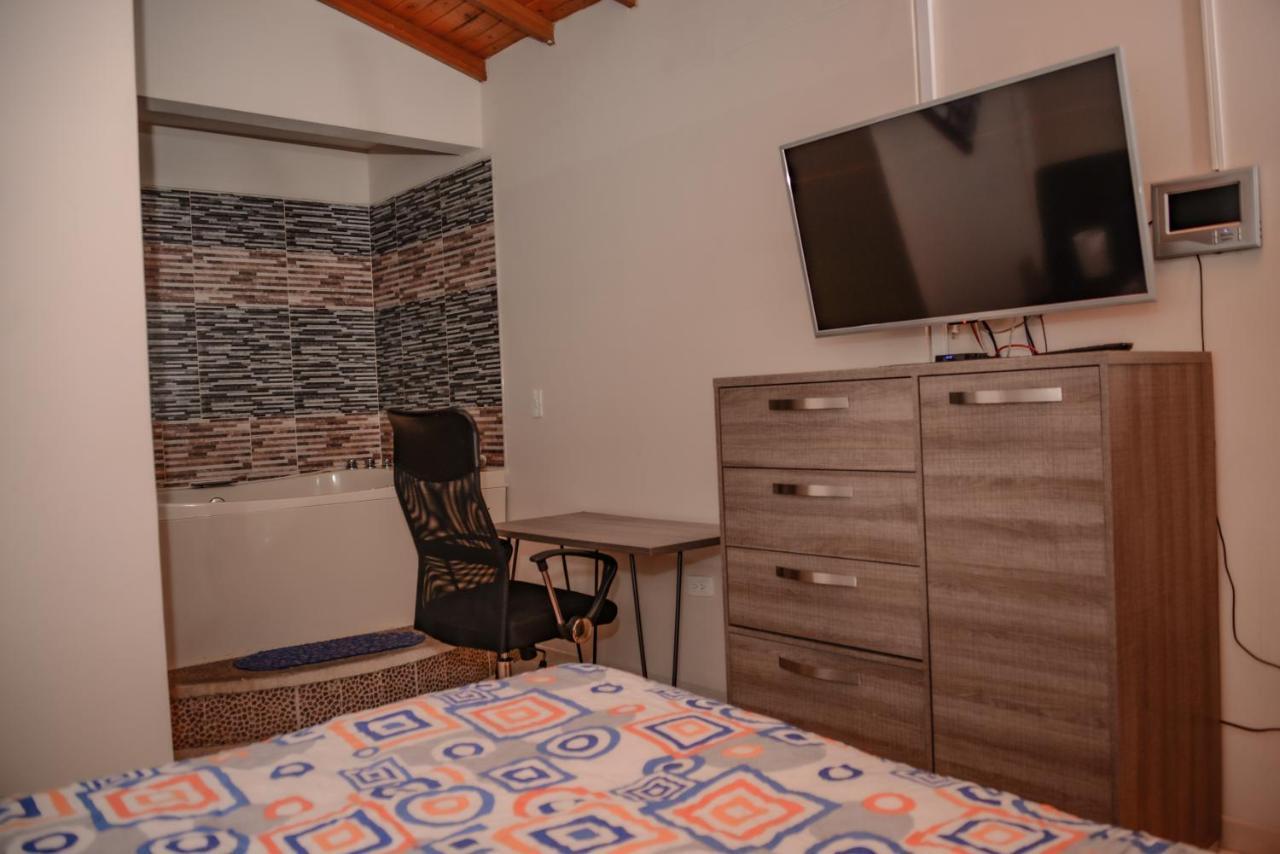 Appartamento Poblado Brownstone Medellín Esterno foto